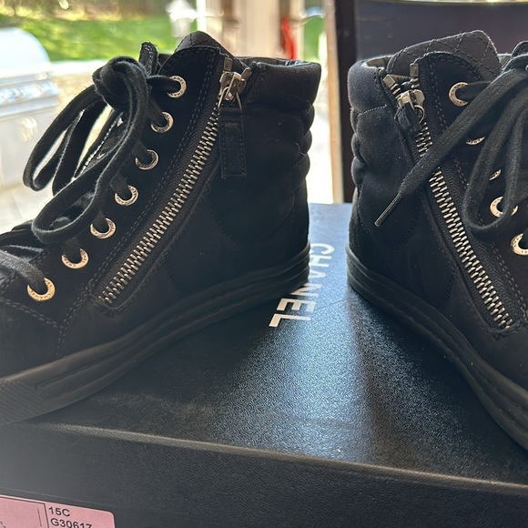 CHANEL sneakers - Picture 3 of 7